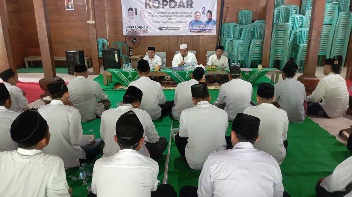 Suasana-Komunitas-Peci-Ireng-Kabupaten-Blora-menggelar-kopdar-Selasa-22102024