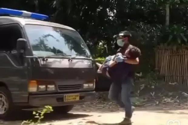kediri-geger-3-orang-satu-keluarga-ditemukan-tewas-diduga-korban-perampokan-dan-pembunuhan-nsi
